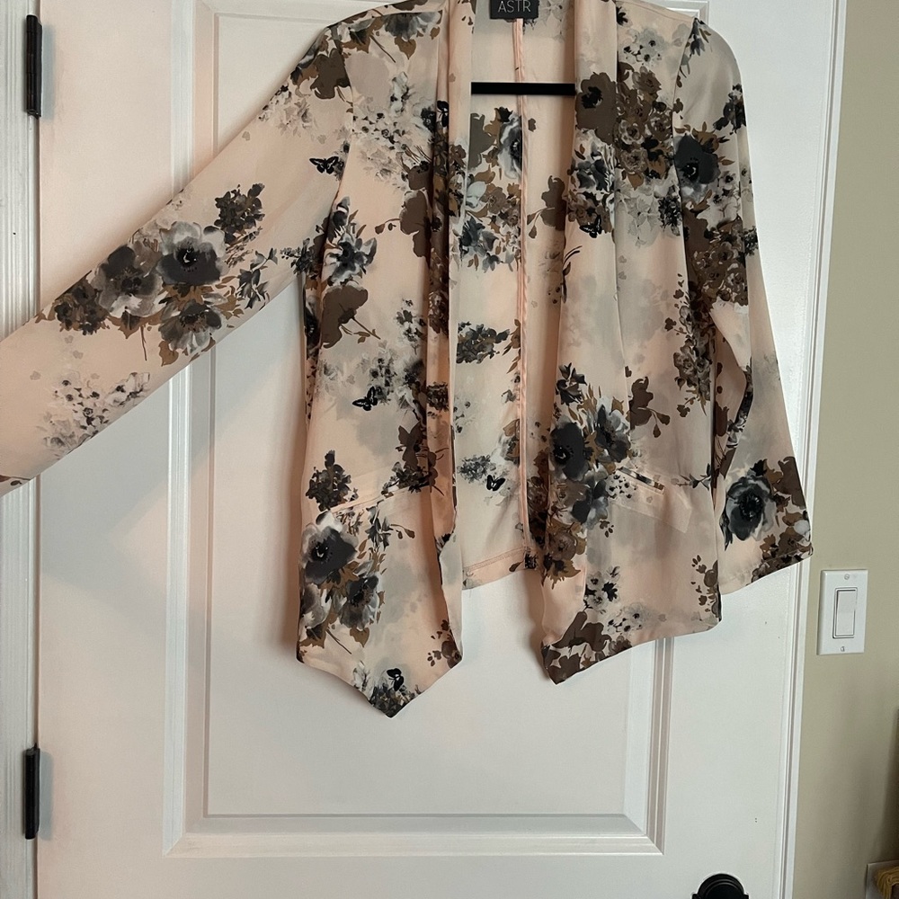 ASTR Jacket - Picture 5 of 5
